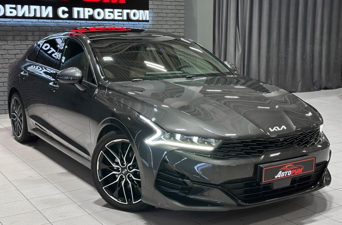 Kia K5 - 5